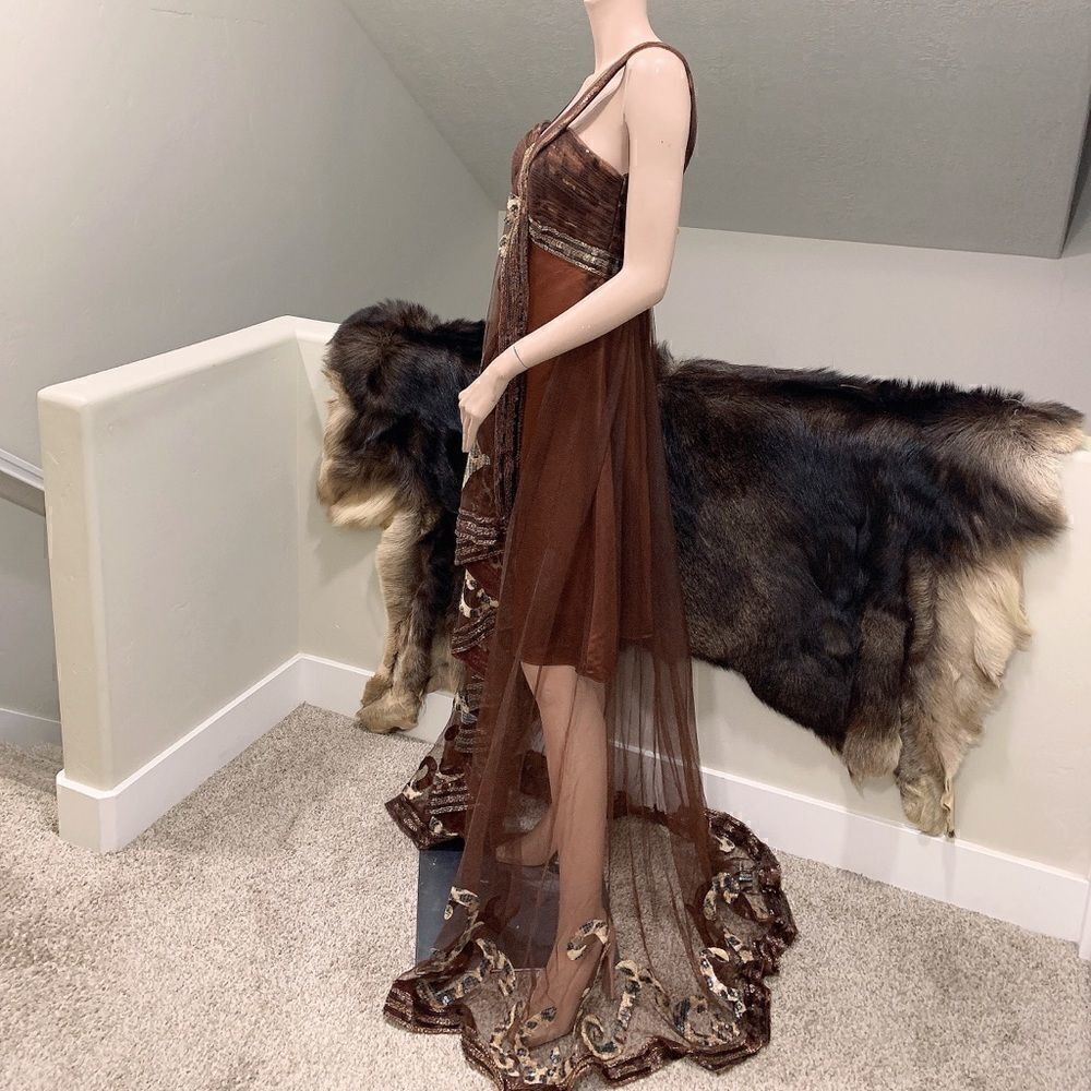 Chic Asymmetric Design, Beaded & Sequined Evening Dress - Picture 9 of 15